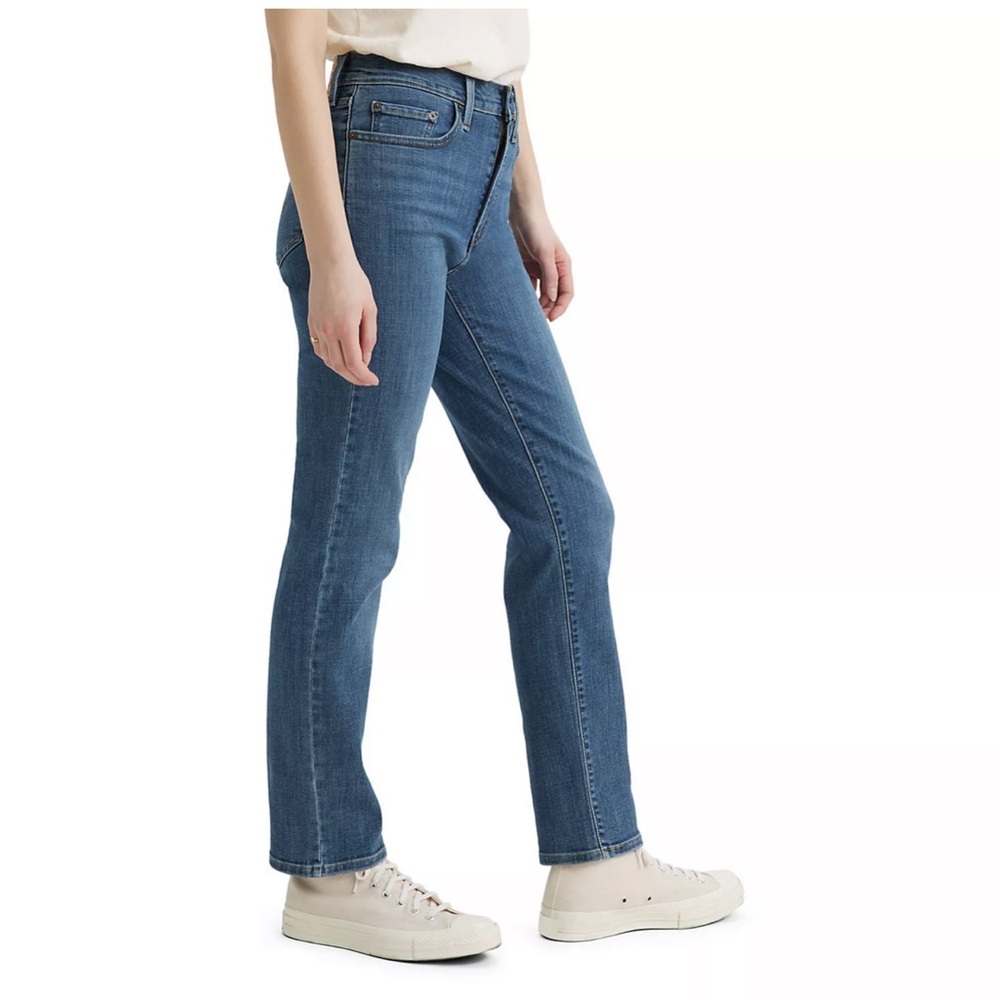 😊 Levi's 724 high rise straight jeans